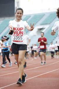 BIB: 3355
                            <button type="button" onclick="openModal(5999138)" class="btn btn-primary btn-sm float-right btn-popup" data-toggle="modal" data-target=".modal-high-quality">
                        <i class="fas fa-shopping-cart"></i> Add to Cart
                    </button>
                                            <button type="button" onclick="isThisMe(5999138, true)" class="btn btn-success btn-sm float-right btn-popup btn-isme hidden" data-toggle="tooltip" data-placement="bottom" title="นี่คือรูปของคุณใช่ไหม คลิกที่นี่เพื่อเอาเข้าอัลบั้ม">
                        <i class="fas fa-plus"></i> Add to album
                    </button>
                    <button type="button" onclick="isThisMe(5999138, false)" class="btn btn-warning btn-sm float-right btn-popup btn-isnotme hidden">
                        <i class="fas fa-ban"></i> Remove from album
                    </button>