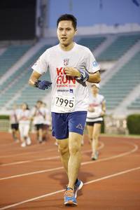 BIB: 2019, 7995
                            <button type="button" onclick="openModal(5971749)" class="btn btn-primary btn-sm float-right btn-popup" data-toggle="modal" data-target=".modal-high-quality">
                        <i class="fas fa-shopping-cart"></i> Add to Cart
                    </button>
                                            <button type="button" onclick="isThisMe(5971749, true)" class="btn btn-success btn-sm float-right btn-popup btn-isme hidden" data-toggle="tooltip" data-placement="bottom" title="นี่คือรูปของคุณใช่ไหม คลิกที่นี่เพื่อเอาเข้าอัลบั้ม">
                        <i class="fas fa-plus"></i> Add to album
                    </button>
                    <button type="button" onclick="isThisMe(5971749, false)" class="btn btn-warning btn-sm float-right btn-popup btn-isnotme hidden">
                        <i class="fas fa-ban"></i> Remove from album
                    </button>