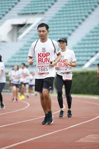 BIB: 1885, 1506
                            <button type="button" onclick="openModal(5998397)" class="btn btn-primary btn-sm float-right btn-popup" data-toggle="modal" data-target=".modal-high-quality">
                        <i class="fas fa-shopping-cart"></i> Add to Cart
                    </button>
                                            <button type="button" onclick="isThisMe(5998397, true)" class="btn btn-success btn-sm float-right btn-popup btn-isme hidden" data-toggle="tooltip" data-placement="bottom" title="นี่คือรูปของคุณใช่ไหม คลิกที่นี่เพื่อเอาเข้าอัลบั้ม">
                        <i class="fas fa-plus"></i> Add to album
                    </button>
                    <button type="button" onclick="isThisMe(5998397, false)" class="btn btn-warning btn-sm float-right btn-popup btn-isnotme hidden">
                        <i class="fas fa-ban"></i> Remove from album
                    </button>