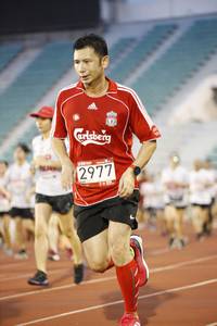 BIB: 2977
                            <button type="button" onclick="openModal(5978156)" class="btn btn-primary btn-sm float-right btn-popup" data-toggle="modal" data-target=".modal-high-quality">
                        <i class="fas fa-shopping-cart"></i> Add to Cart
                    </button>
                                            <button type="button" onclick="isThisMe(5978156, true)" class="btn btn-success btn-sm float-right btn-popup btn-isme hidden" data-toggle="tooltip" data-placement="bottom" title="นี่คือรูปของคุณใช่ไหม คลิกที่นี่เพื่อเอาเข้าอัลบั้ม">
                        <i class="fas fa-plus"></i> Add to album
                    </button>
                    <button type="button" onclick="isThisMe(5978156, false)" class="btn btn-warning btn-sm float-right btn-popup btn-isnotme hidden">
                        <i class="fas fa-ban"></i> Remove from album
                    </button>