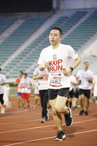 BIB: 2019, 3482
                            <button type="button" onclick="openModal(5970753)" class="btn btn-primary btn-sm float-right btn-popup" data-toggle="modal" data-target=".modal-high-quality">
                        <i class="fas fa-shopping-cart"></i> Add to Cart
                    </button>
                                            <button type="button" onclick="isThisMe(5970753, true)" class="btn btn-success btn-sm float-right btn-popup btn-isme hidden" data-toggle="tooltip" data-placement="bottom" title="นี่คือรูปของคุณใช่ไหม คลิกที่นี่เพื่อเอาเข้าอัลบั้ม">
                        <i class="fas fa-plus"></i> Add to album
                    </button>
                    <button type="button" onclick="isThisMe(5970753, false)" class="btn btn-warning btn-sm float-right btn-popup btn-isnotme hidden">
                        <i class="fas fa-ban"></i> Remove from album
                    </button>