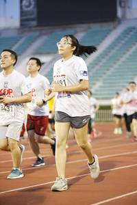 BIB: 8431
                            <button type="button" onclick="openModal(5978911)" class="btn btn-primary btn-sm float-right btn-popup" data-toggle="modal" data-target=".modal-high-quality">
                        <i class="fas fa-shopping-cart"></i> Add to Cart
                    </button>
                                            <button type="button" onclick="isThisMe(5978911, true)" class="btn btn-success btn-sm float-right btn-popup btn-isme hidden" data-toggle="tooltip" data-placement="bottom" title="นี่คือรูปของคุณใช่ไหม คลิกที่นี่เพื่อเอาเข้าอัลบั้ม">
                        <i class="fas fa-plus"></i> Add to album
                    </button>
                    <button type="button" onclick="isThisMe(5978911, false)" class="btn btn-warning btn-sm float-right btn-popup btn-isnotme hidden">
                        <i class="fas fa-ban"></i> Remove from album
                    </button>