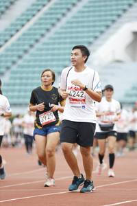 BIB: 4242, 201, 3929
                            <button type="button" onclick="openModal(5999687)" class="btn btn-primary btn-sm float-right btn-popup" data-toggle="modal" data-target=".modal-high-quality">
                        <i class="fas fa-shopping-cart"></i> Add to Cart
                    </button>
                                            <button type="button" onclick="isThisMe(5999687, true)" class="btn btn-success btn-sm float-right btn-popup btn-isme hidden" data-toggle="tooltip" data-placement="bottom" title="นี่คือรูปของคุณใช่ไหม คลิกที่นี่เพื่อเอาเข้าอัลบั้ม">
                        <i class="fas fa-plus"></i> Add to album
                    </button>
                    <button type="button" onclick="isThisMe(5999687, false)" class="btn btn-warning btn-sm float-right btn-popup btn-isnotme hidden">
                        <i class="fas fa-ban"></i> Remove from album
                    </button>