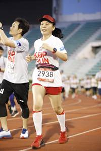 BIB: 914, 2938
                            <button type="button" onclick="openModal(5971486)" class="btn btn-primary btn-sm float-right btn-popup" data-toggle="modal" data-target=".modal-high-quality">
                        <i class="fas fa-shopping-cart"></i> Add to Cart
                    </button>
                                            <button type="button" onclick="isThisMe(5971486, true)" class="btn btn-success btn-sm float-right btn-popup btn-isme hidden" data-toggle="tooltip" data-placement="bottom" title="นี่คือรูปของคุณใช่ไหม คลิกที่นี่เพื่อเอาเข้าอัลบั้ม">
                        <i class="fas fa-plus"></i> Add to album
                    </button>
                    <button type="button" onclick="isThisMe(5971486, false)" class="btn btn-warning btn-sm float-right btn-popup btn-isnotme hidden">
                        <i class="fas fa-ban"></i> Remove from album
                    </button>