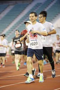 BIB: 2019, 9020
                            <button type="button" onclick="openModal(5974970)" class="btn btn-primary btn-sm float-right btn-popup" data-toggle="modal" data-target=".modal-high-quality">
                        <i class="fas fa-shopping-cart"></i> Add to Cart
                    </button>
                                            <button type="button" onclick="isThisMe(5974970, true)" class="btn btn-success btn-sm float-right btn-popup btn-isme hidden" data-toggle="tooltip" data-placement="bottom" title="นี่คือรูปของคุณใช่ไหม คลิกที่นี่เพื่อเอาเข้าอัลบั้ม">
                        <i class="fas fa-plus"></i> Add to album
                    </button>
                    <button type="button" onclick="isThisMe(5974970, false)" class="btn btn-warning btn-sm float-right btn-popup btn-isnotme hidden">
                        <i class="fas fa-ban"></i> Remove from album
                    </button>