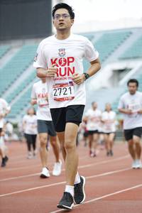 BIB: 2721
                            <button type="button" onclick="openModal(5998865)" class="btn btn-primary btn-sm float-right btn-popup" data-toggle="modal" data-target=".modal-high-quality">
                        <i class="fas fa-shopping-cart"></i> Add to Cart
                    </button>
                                            <button type="button" onclick="isThisMe(5998865, true)" class="btn btn-success btn-sm float-right btn-popup btn-isme hidden" data-toggle="tooltip" data-placement="bottom" title="นี่คือรูปของคุณใช่ไหม คลิกที่นี่เพื่อเอาเข้าอัลบั้ม">
                        <i class="fas fa-plus"></i> Add to album
                    </button>
                    <button type="button" onclick="isThisMe(5998865, false)" class="btn btn-warning btn-sm float-right btn-popup btn-isnotme hidden">
                        <i class="fas fa-ban"></i> Remove from album
                    </button>