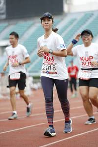 BIB: 2018, 1753
                            <button type="button" onclick="openModal(5998675)" class="btn btn-primary btn-sm float-right btn-popup" data-toggle="modal" data-target=".modal-high-quality">
                        <i class="fas fa-shopping-cart"></i> Add to Cart
                    </button>
                                            <button type="button" onclick="isThisMe(5998675, true)" class="btn btn-success btn-sm float-right btn-popup btn-isme hidden" data-toggle="tooltip" data-placement="bottom" title="นี่คือรูปของคุณใช่ไหม คลิกที่นี่เพื่อเอาเข้าอัลบั้ม">
                        <i class="fas fa-plus"></i> Add to album
                    </button>
                    <button type="button" onclick="isThisMe(5998675, false)" class="btn btn-warning btn-sm float-right btn-popup btn-isnotme hidden">
                        <i class="fas fa-ban"></i> Remove from album
                    </button>