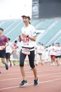 BIB: 200, 4009
                            <button type="button" onclick="openModal(5998241)" class="btn btn-primary btn-sm float-right btn-popup" data-toggle="modal" data-target=".modal-high-quality">
                        <i class="fas fa-shopping-cart"></i> Add to Cart
                    </button>
                                            <button type="button" onclick="isThisMe(5998241, true)" class="btn btn-success btn-sm float-right btn-popup btn-isme hidden" data-toggle="tooltip" data-placement="bottom" title="นี่คือรูปของคุณใช่ไหม คลิกที่นี่เพื่อเอาเข้าอัลบั้ม">
                        <i class="fas fa-plus"></i> Add to album
                    </button>
                    <button type="button" onclick="isThisMe(5998241, false)" class="btn btn-warning btn-sm float-right btn-popup btn-isnotme hidden">
                        <i class="fas fa-ban"></i> Remove from album
                    </button>