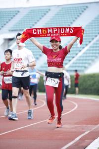 BIB: 3140, 6173, 8662
                            <button type="button" onclick="openModal(5996507)" class="btn btn-primary btn-sm float-right btn-popup" data-toggle="modal" data-target=".modal-high-quality">
                        <i class="fas fa-shopping-cart"></i> Add to Cart
                    </button>
                                            <button type="button" onclick="isThisMe(5996507, true)" class="btn btn-success btn-sm float-right btn-popup btn-isme hidden" data-toggle="tooltip" data-placement="bottom" title="นี่คือรูปของคุณใช่ไหม คลิกที่นี่เพื่อเอาเข้าอัลบั้ม">
                        <i class="fas fa-plus"></i> Add to album
                    </button>
                    <button type="button" onclick="isThisMe(5996507, false)" class="btn btn-warning btn-sm float-right btn-popup btn-isnotme hidden">
                        <i class="fas fa-ban"></i> Remove from album
                    </button>