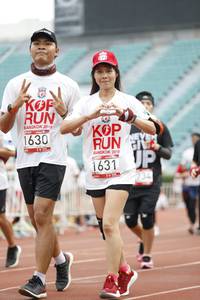 BIB: 1630, 2019, 1631
                            <button type="button" onclick="openModal(5999995)" class="btn btn-primary btn-sm float-right btn-popup" data-toggle="modal" data-target=".modal-high-quality">
                        <i class="fas fa-shopping-cart"></i> Add to Cart
                    </button>
                                            <button type="button" onclick="isThisMe(5999995, true)" class="btn btn-success btn-sm float-right btn-popup btn-isme hidden" data-toggle="tooltip" data-placement="bottom" title="นี่คือรูปของคุณใช่ไหม คลิกที่นี่เพื่อเอาเข้าอัลบั้ม">
                        <i class="fas fa-plus"></i> Add to album
                    </button>
                    <button type="button" onclick="isThisMe(5999995, false)" class="btn btn-warning btn-sm float-right btn-popup btn-isnotme hidden">
                        <i class="fas fa-ban"></i> Remove from album
                    </button>