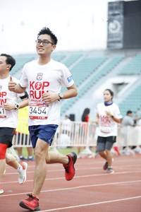 BIB: 3454
                            <button type="button" onclick="openModal(5997692)" class="btn btn-primary btn-sm float-right btn-popup" data-toggle="modal" data-target=".modal-high-quality">
                        <i class="fas fa-shopping-cart"></i> Add to Cart
                    </button>
                                            <button type="button" onclick="isThisMe(5997692, true)" class="btn btn-success btn-sm float-right btn-popup btn-isme hidden" data-toggle="tooltip" data-placement="bottom" title="นี่คือรูปของคุณใช่ไหม คลิกที่นี่เพื่อเอาเข้าอัลบั้ม">
                        <i class="fas fa-plus"></i> Add to album
                    </button>
                    <button type="button" onclick="isThisMe(5997692, false)" class="btn btn-warning btn-sm float-right btn-popup btn-isnotme hidden">
                        <i class="fas fa-ban"></i> Remove from album
                    </button>