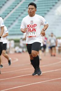 BIB: 1179
                            <button type="button" onclick="openModal(5999361)" class="btn btn-primary btn-sm float-right btn-popup" data-toggle="modal" data-target=".modal-high-quality">
                        <i class="fas fa-shopping-cart"></i> Add to Cart
                    </button>
                                            <button type="button" onclick="isThisMe(5999361, true)" class="btn btn-success btn-sm float-right btn-popup btn-isme hidden" data-toggle="tooltip" data-placement="bottom" title="นี่คือรูปของคุณใช่ไหม คลิกที่นี่เพื่อเอาเข้าอัลบั้ม">
                        <i class="fas fa-plus"></i> Add to album
                    </button>
                    <button type="button" onclick="isThisMe(5999361, false)" class="btn btn-warning btn-sm float-right btn-popup btn-isnotme hidden">
                        <i class="fas fa-ban"></i> Remove from album
                    </button>