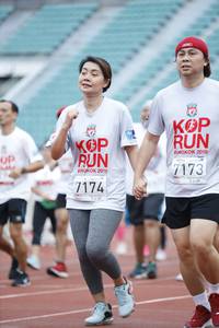 BIB: 2019, 7173, 7174
                            <button type="button" onclick="openModal(5996897)" class="btn btn-primary btn-sm float-right btn-popup" data-toggle="modal" data-target=".modal-high-quality">
                        <i class="fas fa-shopping-cart"></i> Add to Cart
                    </button>
                                            <button type="button" onclick="isThisMe(5996897, true)" class="btn btn-success btn-sm float-right btn-popup btn-isme hidden" data-toggle="tooltip" data-placement="bottom" title="นี่คือรูปของคุณใช่ไหม คลิกที่นี่เพื่อเอาเข้าอัลบั้ม">
                        <i class="fas fa-plus"></i> Add to album
                    </button>
                    <button type="button" onclick="isThisMe(5996897, false)" class="btn btn-warning btn-sm float-right btn-popup btn-isnotme hidden">
                        <i class="fas fa-ban"></i> Remove from album
                    </button>