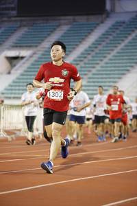 BIB: 1302
                            <button type="button" onclick="openModal(5970717)" class="btn btn-primary btn-sm float-right btn-popup" data-toggle="modal" data-target=".modal-high-quality">
                        <i class="fas fa-shopping-cart"></i> Add to Cart
                    </button>
                                            <button type="button" onclick="isThisMe(5970717, true)" class="btn btn-success btn-sm float-right btn-popup btn-isme hidden" data-toggle="tooltip" data-placement="bottom" title="นี่คือรูปของคุณใช่ไหม คลิกที่นี่เพื่อเอาเข้าอัลบั้ม">
                        <i class="fas fa-plus"></i> Add to album
                    </button>
                    <button type="button" onclick="isThisMe(5970717, false)" class="btn btn-warning btn-sm float-right btn-popup btn-isnotme hidden">
                        <i class="fas fa-ban"></i> Remove from album
                    </button>