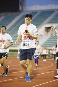 BIB: 2019, 691, 8575
                            <button type="button" onclick="openModal(5971424)" class="btn btn-primary btn-sm float-right btn-popup" data-toggle="modal" data-target=".modal-high-quality">
                        <i class="fas fa-shopping-cart"></i> Add to Cart
                    </button>
                                            <button type="button" onclick="isThisMe(5971424, true)" class="btn btn-success btn-sm float-right btn-popup btn-isme hidden" data-toggle="tooltip" data-placement="bottom" title="นี่คือรูปของคุณใช่ไหม คลิกที่นี่เพื่อเอาเข้าอัลบั้ม">
                        <i class="fas fa-plus"></i> Add to album
                    </button>
                    <button type="button" onclick="isThisMe(5971424, false)" class="btn btn-warning btn-sm float-right btn-popup btn-isnotme hidden">
                        <i class="fas fa-ban"></i> Remove from album
                    </button>