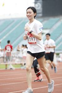 BIB: 1197
                            <button type="button" onclick="openModal(6000583)" class="btn btn-primary btn-sm float-right btn-popup" data-toggle="modal" data-target=".modal-high-quality">
                        <i class="fas fa-shopping-cart"></i> Add to Cart
                    </button>
                                            <button type="button" onclick="isThisMe(6000583, true)" class="btn btn-success btn-sm float-right btn-popup btn-isme hidden" data-toggle="tooltip" data-placement="bottom" title="นี่คือรูปของคุณใช่ไหม คลิกที่นี่เพื่อเอาเข้าอัลบั้ม">
                        <i class="fas fa-plus"></i> Add to album
                    </button>
                    <button type="button" onclick="isThisMe(6000583, false)" class="btn btn-warning btn-sm float-right btn-popup btn-isnotme hidden">
                        <i class="fas fa-ban"></i> Remove from album
                    </button>