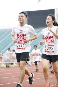 BIB: 201, 5891, 5892
                            <button type="button" onclick="openModal(6000108)" class="btn btn-primary btn-sm float-right btn-popup" data-toggle="modal" data-target=".modal-high-quality">
                        <i class="fas fa-shopping-cart"></i> Add to Cart
                    </button>
                                            <button type="button" onclick="isThisMe(6000108, true)" class="btn btn-success btn-sm float-right btn-popup btn-isme hidden" data-toggle="tooltip" data-placement="bottom" title="นี่คือรูปของคุณใช่ไหม คลิกที่นี่เพื่อเอาเข้าอัลบั้ม">
                        <i class="fas fa-plus"></i> Add to album
                    </button>
                    <button type="button" onclick="isThisMe(6000108, false)" class="btn btn-warning btn-sm float-right btn-popup btn-isnotme hidden">
                        <i class="fas fa-ban"></i> Remove from album
                    </button>