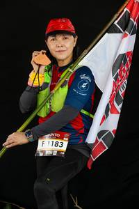 BIB: 1183
                            <button type="button" onclick="openModal(6902423)" class="btn btn-primary btn-sm float-right btn-popup" data-toggle="modal" data-target=".modal-high-quality">
                        <i class="fas fa-shopping-cart"></i> Add to Cart
                    </button>
                                            <button type="button" onclick="isThisMe(6902423, true)" class="btn btn-success btn-sm float-right btn-popup btn-isme hidden" data-toggle="tooltip" data-placement="bottom" title="นี่คือรูปของคุณใช่ไหม คลิกที่นี่เพื่อเอาเข้าอัลบั้ม">
                        <i class="fas fa-plus"></i> Add to album
                    </button>
                    <button type="button" onclick="isThisMe(6902423, false)" class="btn btn-warning btn-sm float-right btn-popup btn-isnotme hidden">
                        <i class="fas fa-ban"></i> Remove from album
                    </button>