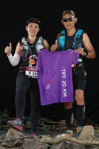 BIB: 266, 
                            <button type="button" onclick="openModal(6909611)" class="btn btn-primary btn-sm float-right btn-popup" data-toggle="modal" data-target=".modal-high-quality">
                        <i class="fas fa-shopping-cart"></i> Add to Cart
                    </button>
                                            <button type="button" onclick="isThisMe(6909611, true)" class="btn btn-success btn-sm float-right btn-popup btn-isme hidden" data-toggle="tooltip" data-placement="bottom" title="นี่คือรูปของคุณใช่ไหม คลิกที่นี่เพื่อเอาเข้าอัลบั้ม">
                        <i class="fas fa-plus"></i> Add to album
                    </button>
                    <button type="button" onclick="isThisMe(6909611, false)" class="btn btn-warning btn-sm float-right btn-popup btn-isnotme hidden">
                        <i class="fas fa-ban"></i> Remove from album
                    </button>