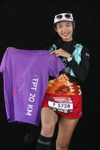 BIB: 2728, 
                            <button type="button" onclick="openModal(6909224)" class="btn btn-primary btn-sm float-right btn-popup" data-toggle="modal" data-target=".modal-high-quality">
                        <i class="fas fa-shopping-cart"></i> Add to Cart
                    </button>
                                            <button type="button" onclick="isThisMe(6909224, true)" class="btn btn-success btn-sm float-right btn-popup btn-isme hidden" data-toggle="tooltip" data-placement="bottom" title="นี่คือรูปของคุณใช่ไหม คลิกที่นี่เพื่อเอาเข้าอัลบั้ม">
                        <i class="fas fa-plus"></i> Add to album
                    </button>
                    <button type="button" onclick="isThisMe(6909224, false)" class="btn btn-warning btn-sm float-right btn-popup btn-isnotme hidden">
                        <i class="fas fa-ban"></i> Remove from album
                    </button>