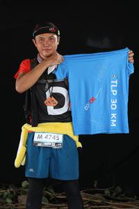 BIB: 4745
                            <button type="button" onclick="openModal(6909034)" class="btn btn-primary btn-sm float-right btn-popup" data-toggle="modal" data-target=".modal-high-quality">
                        <i class="fas fa-shopping-cart"></i> Add to Cart
                    </button>
                                            <button type="button" onclick="isThisMe(6909034, true)" class="btn btn-success btn-sm float-right btn-popup btn-isme hidden" data-toggle="tooltip" data-placement="bottom" title="นี่คือรูปของคุณใช่ไหม คลิกที่นี่เพื่อเอาเข้าอัลบั้ม">
                        <i class="fas fa-plus"></i> Add to album
                    </button>
                    <button type="button" onclick="isThisMe(6909034, false)" class="btn btn-warning btn-sm float-right btn-popup btn-isnotme hidden">
                        <i class="fas fa-ban"></i> Remove from album
                    </button>