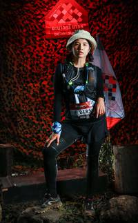 BIB: 2185
                            <button type="button" onclick="openModal(7112815)" class="btn btn-primary btn-sm float-right btn-popup" data-toggle="modal" data-target=".modal-high-quality">
                        <i class="fas fa-shopping-cart"></i> Add to Cart
                    </button>
                                            <button type="button" onclick="isThisMe(7112815, true)" class="btn btn-success btn-sm float-right btn-popup btn-isme hidden" data-toggle="tooltip" data-placement="bottom" title="นี่คือรูปของคุณใช่ไหม คลิกที่นี่เพื่อเอาเข้าอัลบั้ม">
                        <i class="fas fa-plus"></i> Add to album
                    </button>
                    <button type="button" onclick="isThisMe(7112815, false)" class="btn btn-warning btn-sm float-right btn-popup btn-isnotme hidden">
                        <i class="fas fa-ban"></i> Remove from album
                    </button>