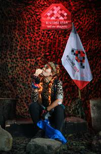 BIB: 
                            <button type="button" onclick="openModal(7113105)" class="btn btn-primary btn-sm float-right btn-popup" data-toggle="modal" data-target=".modal-high-quality">
                        <i class="fas fa-shopping-cart"></i> Add to Cart
                    </button>
                                            <button type="button" onclick="isThisMe(7113105, true)" class="btn btn-success btn-sm float-right btn-popup btn-isme hidden" data-toggle="tooltip" data-placement="bottom" title="นี่คือรูปของคุณใช่ไหม คลิกที่นี่เพื่อเอาเข้าอัลบั้ม">
                        <i class="fas fa-plus"></i> Add to album
                    </button>
                    <button type="button" onclick="isThisMe(7113105, false)" class="btn btn-warning btn-sm float-right btn-popup btn-isnotme hidden">
                        <i class="fas fa-ban"></i> Remove from album
                    </button>