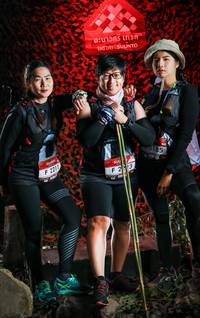 BIB: 2185, 2211
                            <button type="button" onclick="openModal(7112820)" class="btn btn-primary btn-sm float-right btn-popup" data-toggle="modal" data-target=".modal-high-quality">
                        <i class="fas fa-shopping-cart"></i> Add to Cart
                    </button>
                                            <button type="button" onclick="isThisMe(7112820, true)" class="btn btn-success btn-sm float-right btn-popup btn-isme hidden" data-toggle="tooltip" data-placement="bottom" title="นี่คือรูปของคุณใช่ไหม คลิกที่นี่เพื่อเอาเข้าอัลบั้ม">
                        <i class="fas fa-plus"></i> Add to album
                    </button>
                    <button type="button" onclick="isThisMe(7112820, false)" class="btn btn-warning btn-sm float-right btn-popup btn-isnotme hidden">
                        <i class="fas fa-ban"></i> Remove from album
                    </button>