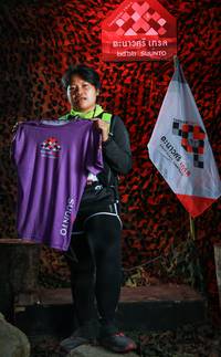 BIB: 
                            <button type="button" onclick="openModal(7113110)" class="btn btn-primary btn-sm float-right btn-popup" data-toggle="modal" data-target=".modal-high-quality">
                        <i class="fas fa-shopping-cart"></i> Add to Cart
                    </button>
                                            <button type="button" onclick="isThisMe(7113110, true)" class="btn btn-success btn-sm float-right btn-popup btn-isme hidden" data-toggle="tooltip" data-placement="bottom" title="นี่คือรูปของคุณใช่ไหม คลิกที่นี่เพื่อเอาเข้าอัลบั้ม">
                        <i class="fas fa-plus"></i> Add to album
                    </button>
                    <button type="button" onclick="isThisMe(7113110, false)" class="btn btn-warning btn-sm float-right btn-popup btn-isnotme hidden">
                        <i class="fas fa-ban"></i> Remove from album
                    </button>