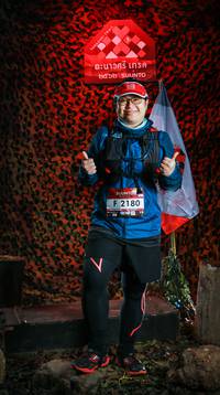 BIB: 2180
                            <button type="button" onclick="openModal(7112999)" class="btn btn-primary btn-sm float-right btn-popup" data-toggle="modal" data-target=".modal-high-quality">
                        <i class="fas fa-shopping-cart"></i> Add to Cart
                    </button>
                                            <button type="button" onclick="isThisMe(7112999, true)" class="btn btn-success btn-sm float-right btn-popup btn-isme hidden" data-toggle="tooltip" data-placement="bottom" title="นี่คือรูปของคุณใช่ไหม คลิกที่นี่เพื่อเอาเข้าอัลบั้ม">
                        <i class="fas fa-plus"></i> Add to album
                    </button>
                    <button type="button" onclick="isThisMe(7112999, false)" class="btn btn-warning btn-sm float-right btn-popup btn-isnotme hidden">
                        <i class="fas fa-ban"></i> Remove from album
                    </button>