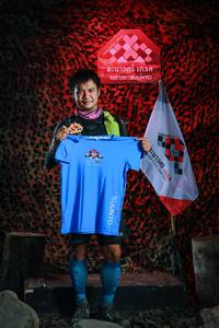 BIB: 713
                            <button type="button" onclick="openModal(7113065)" class="btn btn-primary btn-sm float-right btn-popup" data-toggle="modal" data-target=".modal-high-quality">
                        <i class="fas fa-shopping-cart"></i> Add to Cart
                    </button>
                                            <button type="button" onclick="isThisMe(7113065, true)" class="btn btn-success btn-sm float-right btn-popup btn-isme hidden" data-toggle="tooltip" data-placement="bottom" title="นี่คือรูปของคุณใช่ไหม คลิกที่นี่เพื่อเอาเข้าอัลบั้ม">
                        <i class="fas fa-plus"></i> Add to album
                    </button>
                    <button type="button" onclick="isThisMe(7113065, false)" class="btn btn-warning btn-sm float-right btn-popup btn-isnotme hidden">
                        <i class="fas fa-ban"></i> Remove from album
                    </button>