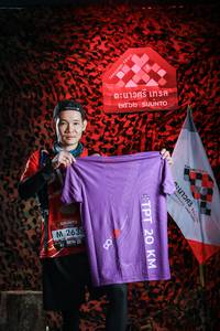 BIB: 2638
                            <button type="button" onclick="openModal(7114859)" class="btn btn-primary btn-sm float-right btn-popup" data-toggle="modal" data-target=".modal-high-quality">
                        <i class="fas fa-shopping-cart"></i> Add to Cart
                    </button>
                                            <button type="button" onclick="isThisMe(7114859, true)" class="btn btn-success btn-sm float-right btn-popup btn-isme hidden" data-toggle="tooltip" data-placement="bottom" title="นี่คือรูปของคุณใช่ไหม คลิกที่นี่เพื่อเอาเข้าอัลบั้ม">
                        <i class="fas fa-plus"></i> Add to album
                    </button>
                    <button type="button" onclick="isThisMe(7114859, false)" class="btn btn-warning btn-sm float-right btn-popup btn-isnotme hidden">
                        <i class="fas fa-ban"></i> Remove from album
                    </button>