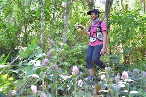 BIB: 4290
                            <button type="button" onclick="openModal(6881834)" class="btn btn-primary btn-sm float-right btn-popup" data-toggle="modal" data-target=".modal-high-quality">
                        <i class="fas fa-shopping-cart"></i> Add to Cart
                    </button>
                                            <button type="button" onclick="isThisMe(6881834, true)" class="btn btn-success btn-sm float-right btn-popup btn-isme hidden" data-toggle="tooltip" data-placement="bottom" title="นี่คือรูปของคุณใช่ไหม คลิกที่นี่เพื่อเอาเข้าอัลบั้ม">
                        <i class="fas fa-plus"></i> Add to album
                    </button>
                    <button type="button" onclick="isThisMe(6881834, false)" class="btn btn-warning btn-sm float-right btn-popup btn-isnotme hidden">
                        <i class="fas fa-ban"></i> Remove from album
                    </button>