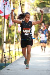 BIB: 1092
                            <button type="button" onclick="openModal(6884948)" class="btn btn-primary btn-sm float-right btn-popup" data-toggle="modal" data-target=".modal-high-quality">
                        <i class="fas fa-shopping-cart"></i> Add to Cart
                    </button>
                                            <button type="button" onclick="isThisMe(6884948, true)" class="btn btn-success btn-sm float-right btn-popup btn-isme hidden" data-toggle="tooltip" data-placement="bottom" title="นี่คือรูปของคุณใช่ไหม คลิกที่นี่เพื่อเอาเข้าอัลบั้ม">
                        <i class="fas fa-plus"></i> Add to album
                    </button>
                    <button type="button" onclick="isThisMe(6884948, false)" class="btn btn-warning btn-sm float-right btn-popup btn-isnotme hidden">
                        <i class="fas fa-ban"></i> Remove from album
                    </button>