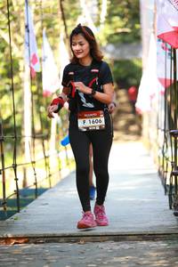 BIB: 1606
                            <button type="button" onclick="openModal(6892124)" class="btn btn-primary btn-sm float-right btn-popup" data-toggle="modal" data-target=".modal-high-quality">
                        <i class="fas fa-shopping-cart"></i> Add to Cart
                    </button>
                                            <button type="button" onclick="isThisMe(6892124, true)" class="btn btn-success btn-sm float-right btn-popup btn-isme hidden" data-toggle="tooltip" data-placement="bottom" title="นี่คือรูปของคุณใช่ไหม คลิกที่นี่เพื่อเอาเข้าอัลบั้ม">
                        <i class="fas fa-plus"></i> Add to album
                    </button>
                    <button type="button" onclick="isThisMe(6892124, false)" class="btn btn-warning btn-sm float-right btn-popup btn-isnotme hidden">
                        <i class="fas fa-ban"></i> Remove from album
                    </button>