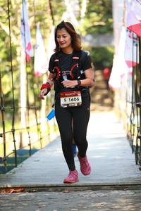 BIB: 1606
                            <button type="button" onclick="openModal(6892121)" class="btn btn-primary btn-sm float-right btn-popup" data-toggle="modal" data-target=".modal-high-quality">
                        <i class="fas fa-shopping-cart"></i> Add to Cart
                    </button>
                                            <button type="button" onclick="isThisMe(6892121, true)" class="btn btn-success btn-sm float-right btn-popup btn-isme hidden" data-toggle="tooltip" data-placement="bottom" title="นี่คือรูปของคุณใช่ไหม คลิกที่นี่เพื่อเอาเข้าอัลบั้ม">
                        <i class="fas fa-plus"></i> Add to album
                    </button>
                    <button type="button" onclick="isThisMe(6892121, false)" class="btn btn-warning btn-sm float-right btn-popup btn-isnotme hidden">
                        <i class="fas fa-ban"></i> Remove from album
                    </button>