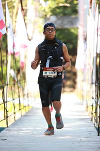 BIB: 136
                            <button type="button" onclick="openModal(6892363)" class="btn btn-primary btn-sm float-right btn-popup" data-toggle="modal" data-target=".modal-high-quality">
                        <i class="fas fa-shopping-cart"></i> Add to Cart
                    </button>
                                            <button type="button" onclick="isThisMe(6892363, true)" class="btn btn-success btn-sm float-right btn-popup btn-isme hidden" data-toggle="tooltip" data-placement="bottom" title="นี่คือรูปของคุณใช่ไหม คลิกที่นี่เพื่อเอาเข้าอัลบั้ม">
                        <i class="fas fa-plus"></i> Add to album
                    </button>
                    <button type="button" onclick="isThisMe(6892363, false)" class="btn btn-warning btn-sm float-right btn-popup btn-isnotme hidden">
                        <i class="fas fa-ban"></i> Remove from album
                    </button>