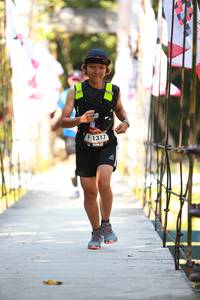 BIB: 1317
                            <button type="button" onclick="openModal(6889961)" class="btn btn-primary btn-sm float-right btn-popup" data-toggle="modal" data-target=".modal-high-quality">
                        <i class="fas fa-shopping-cart"></i> Add to Cart
                    </button>
                                            <button type="button" onclick="isThisMe(6889961, true)" class="btn btn-success btn-sm float-right btn-popup btn-isme hidden" data-toggle="tooltip" data-placement="bottom" title="นี่คือรูปของคุณใช่ไหม คลิกที่นี่เพื่อเอาเข้าอัลบั้ม">
                        <i class="fas fa-plus"></i> Add to album
                    </button>
                    <button type="button" onclick="isThisMe(6889961, false)" class="btn btn-warning btn-sm float-right btn-popup btn-isnotme hidden">
                        <i class="fas fa-ban"></i> Remove from album
                    </button>