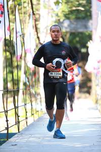 BIB: 1356
                            <button type="button" onclick="openModal(6906329)" class="btn btn-primary btn-sm float-right btn-popup" data-toggle="modal" data-target=".modal-high-quality">
                        <i class="fas fa-shopping-cart"></i> Add to Cart
                    </button>
                                            <button type="button" onclick="isThisMe(6906329, true)" class="btn btn-success btn-sm float-right btn-popup btn-isme hidden" data-toggle="tooltip" data-placement="bottom" title="นี่คือรูปของคุณใช่ไหม คลิกที่นี่เพื่อเอาเข้าอัลบั้ม">
                        <i class="fas fa-plus"></i> Add to album
                    </button>
                    <button type="button" onclick="isThisMe(6906329, false)" class="btn btn-warning btn-sm float-right btn-popup btn-isnotme hidden">
                        <i class="fas fa-ban"></i> Remove from album
                    </button>