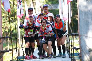 BIB: 1585, 1382
                            <button type="button" onclick="openModal(6906922)" class="btn btn-primary btn-sm float-right btn-popup" data-toggle="modal" data-target=".modal-high-quality">
                        <i class="fas fa-shopping-cart"></i> Add to Cart
                    </button>
                                            <button type="button" onclick="isThisMe(6906922, true)" class="btn btn-success btn-sm float-right btn-popup btn-isme hidden" data-toggle="tooltip" data-placement="bottom" title="นี่คือรูปของคุณใช่ไหม คลิกที่นี่เพื่อเอาเข้าอัลบั้ม">
                        <i class="fas fa-plus"></i> Add to album
                    </button>
                    <button type="button" onclick="isThisMe(6906922, false)" class="btn btn-warning btn-sm float-right btn-popup btn-isnotme hidden">
                        <i class="fas fa-ban"></i> Remove from album
                    </button>