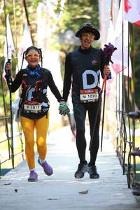 BIB: 1020, 1017
                            <button type="button" onclick="openModal(6906278)" class="btn btn-primary btn-sm float-right btn-popup" data-toggle="modal" data-target=".modal-high-quality">
                        <i class="fas fa-shopping-cart"></i> Add to Cart
                    </button>
                                            <button type="button" onclick="isThisMe(6906278, true)" class="btn btn-success btn-sm float-right btn-popup btn-isme hidden" data-toggle="tooltip" data-placement="bottom" title="นี่คือรูปของคุณใช่ไหม คลิกที่นี่เพื่อเอาเข้าอัลบั้ม">
                        <i class="fas fa-plus"></i> Add to album
                    </button>
                    <button type="button" onclick="isThisMe(6906278, false)" class="btn btn-warning btn-sm float-right btn-popup btn-isnotme hidden">
                        <i class="fas fa-ban"></i> Remove from album
                    </button>