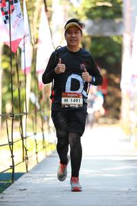 BIB: 1491, 028
                            <button type="button" onclick="openModal(6903807)" class="btn btn-primary btn-sm float-right btn-popup" data-toggle="modal" data-target=".modal-high-quality">
                        <i class="fas fa-shopping-cart"></i> Add to Cart
                    </button>
                                            <button type="button" onclick="isThisMe(6903807, true)" class="btn btn-success btn-sm float-right btn-popup btn-isme hidden" data-toggle="tooltip" data-placement="bottom" title="นี่คือรูปของคุณใช่ไหม คลิกที่นี่เพื่อเอาเข้าอัลบั้ม">
                        <i class="fas fa-plus"></i> Add to album
                    </button>
                    <button type="button" onclick="isThisMe(6903807, false)" class="btn btn-warning btn-sm float-right btn-popup btn-isnotme hidden">
                        <i class="fas fa-ban"></i> Remove from album
                    </button>