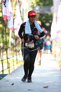 BIB: 1274
                            <button type="button" onclick="openModal(6905843)" class="btn btn-primary btn-sm float-right btn-popup" data-toggle="modal" data-target=".modal-high-quality">
                        <i class="fas fa-shopping-cart"></i> Add to Cart
                    </button>
                                            <button type="button" onclick="isThisMe(6905843, true)" class="btn btn-success btn-sm float-right btn-popup btn-isme hidden" data-toggle="tooltip" data-placement="bottom" title="นี่คือรูปของคุณใช่ไหม คลิกที่นี่เพื่อเอาเข้าอัลบั้ม">
                        <i class="fas fa-plus"></i> Add to album
                    </button>
                    <button type="button" onclick="isThisMe(6905843, false)" class="btn btn-warning btn-sm float-right btn-popup btn-isnotme hidden">
                        <i class="fas fa-ban"></i> Remove from album
                    </button>