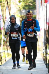 BIB: 1764, 1767
                            <button type="button" onclick="openModal(6905591)" class="btn btn-primary btn-sm float-right btn-popup" data-toggle="modal" data-target=".modal-high-quality">
                        <i class="fas fa-shopping-cart"></i> Add to Cart
                    </button>
                                            <button type="button" onclick="isThisMe(6905591, true)" class="btn btn-success btn-sm float-right btn-popup btn-isme hidden" data-toggle="tooltip" data-placement="bottom" title="นี่คือรูปของคุณใช่ไหม คลิกที่นี่เพื่อเอาเข้าอัลบั้ม">
                        <i class="fas fa-plus"></i> Add to album
                    </button>
                    <button type="button" onclick="isThisMe(6905591, false)" class="btn btn-warning btn-sm float-right btn-popup btn-isnotme hidden">
                        <i class="fas fa-ban"></i> Remove from album
                    </button>