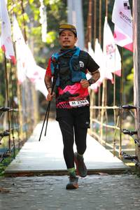 BIB: 2384
                            <button type="button" onclick="openModal(6960689)" class="btn btn-primary btn-sm float-right btn-popup" data-toggle="modal" data-target=".modal-high-quality">
                        <i class="fas fa-shopping-cart"></i> Add to Cart
                    </button>
                                            <button type="button" onclick="isThisMe(6960689, true)" class="btn btn-success btn-sm float-right btn-popup btn-isme hidden" data-toggle="tooltip" data-placement="bottom" title="นี่คือรูปของคุณใช่ไหม คลิกที่นี่เพื่อเอาเข้าอัลบั้ม">
                        <i class="fas fa-plus"></i> Add to album
                    </button>
                    <button type="button" onclick="isThisMe(6960689, false)" class="btn btn-warning btn-sm float-right btn-popup btn-isnotme hidden">
                        <i class="fas fa-ban"></i> Remove from album
                    </button>