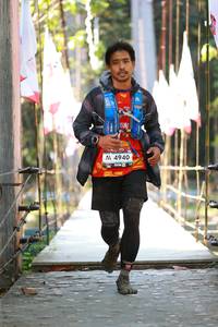 BIB: 4940
                            <button type="button" onclick="openModal(6960375)" class="btn btn-primary btn-sm float-right btn-popup" data-toggle="modal" data-target=".modal-high-quality">
                        <i class="fas fa-shopping-cart"></i> Add to Cart
                    </button>
                                            <button type="button" onclick="isThisMe(6960375, true)" class="btn btn-success btn-sm float-right btn-popup btn-isme hidden" data-toggle="tooltip" data-placement="bottom" title="นี่คือรูปของคุณใช่ไหม คลิกที่นี่เพื่อเอาเข้าอัลบั้ม">
                        <i class="fas fa-plus"></i> Add to album
                    </button>
                    <button type="button" onclick="isThisMe(6960375, false)" class="btn btn-warning btn-sm float-right btn-popup btn-isnotme hidden">
                        <i class="fas fa-ban"></i> Remove from album
                    </button>