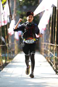 BIB: 4044
                            <button type="button" onclick="openModal(6964175)" class="btn btn-primary btn-sm float-right btn-popup" data-toggle="modal" data-target=".modal-high-quality">
                        <i class="fas fa-shopping-cart"></i> Add to Cart
                    </button>
                                            <button type="button" onclick="isThisMe(6964175, true)" class="btn btn-success btn-sm float-right btn-popup btn-isme hidden" data-toggle="tooltip" data-placement="bottom" title="นี่คือรูปของคุณใช่ไหม คลิกที่นี่เพื่อเอาเข้าอัลบั้ม">
                        <i class="fas fa-plus"></i> Add to album
                    </button>
                    <button type="button" onclick="isThisMe(6964175, false)" class="btn btn-warning btn-sm float-right btn-popup btn-isnotme hidden">
                        <i class="fas fa-ban"></i> Remove from album
                    </button>