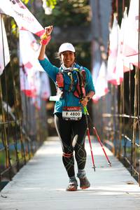 BIB: 4800
                            <button type="button" onclick="openModal(6993415)" class="btn btn-primary btn-sm float-right btn-popup" data-toggle="modal" data-target=".modal-high-quality">
                        <i class="fas fa-shopping-cart"></i> Add to Cart
                    </button>
                                            <button type="button" onclick="isThisMe(6993415, true)" class="btn btn-success btn-sm float-right btn-popup btn-isme hidden" data-toggle="tooltip" data-placement="bottom" title="นี่คือรูปของคุณใช่ไหม คลิกที่นี่เพื่อเอาเข้าอัลบั้ม">
                        <i class="fas fa-plus"></i> Add to album
                    </button>
                    <button type="button" onclick="isThisMe(6993415, false)" class="btn btn-warning btn-sm float-right btn-popup btn-isnotme hidden">
                        <i class="fas fa-ban"></i> Remove from album
                    </button>