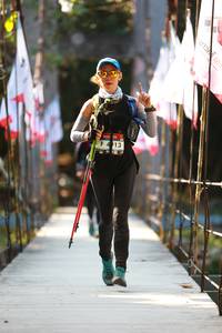 BIB: 413
                            <button type="button" onclick="openModal(6993993)" class="btn btn-primary btn-sm float-right btn-popup" data-toggle="modal" data-target=".modal-high-quality">
                        <i class="fas fa-shopping-cart"></i> Add to Cart
                    </button>
                                            <button type="button" onclick="isThisMe(6993993, true)" class="btn btn-success btn-sm float-right btn-popup btn-isme hidden" data-toggle="tooltip" data-placement="bottom" title="นี่คือรูปของคุณใช่ไหม คลิกที่นี่เพื่อเอาเข้าอัลบั้ม">
                        <i class="fas fa-plus"></i> Add to album
                    </button>
                    <button type="button" onclick="isThisMe(6993993, false)" class="btn btn-warning btn-sm float-right btn-popup btn-isnotme hidden">
                        <i class="fas fa-ban"></i> Remove from album
                    </button>