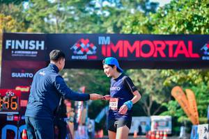 BIB: 1353
                            <button type="button" onclick="openModal(7033950)" class="btn btn-primary btn-sm float-right btn-popup" data-toggle="modal" data-target=".modal-high-quality">
                        <i class="fas fa-shopping-cart"></i> Add to Cart
                    </button>
                                            <button type="button" onclick="isThisMe(7033950, true)" class="btn btn-success btn-sm float-right btn-popup btn-isme hidden" data-toggle="tooltip" data-placement="bottom" title="นี่คือรูปของคุณใช่ไหม คลิกที่นี่เพื่อเอาเข้าอัลบั้ม">
                        <i class="fas fa-plus"></i> Add to album
                    </button>
                    <button type="button" onclick="isThisMe(7033950, false)" class="btn btn-warning btn-sm float-right btn-popup btn-isnotme hidden">
                        <i class="fas fa-ban"></i> Remove from album
                    </button>